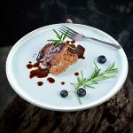 黑椒汁配猴头菇扒