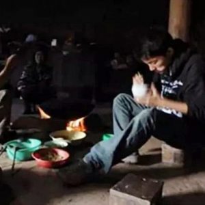 如何帮助一个贫困山区孩子，成为一名优秀的素食厨师