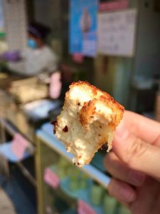 素猫爆浆豆腐 外脆内嫩,里面会“爆”豆腐的浆哦~